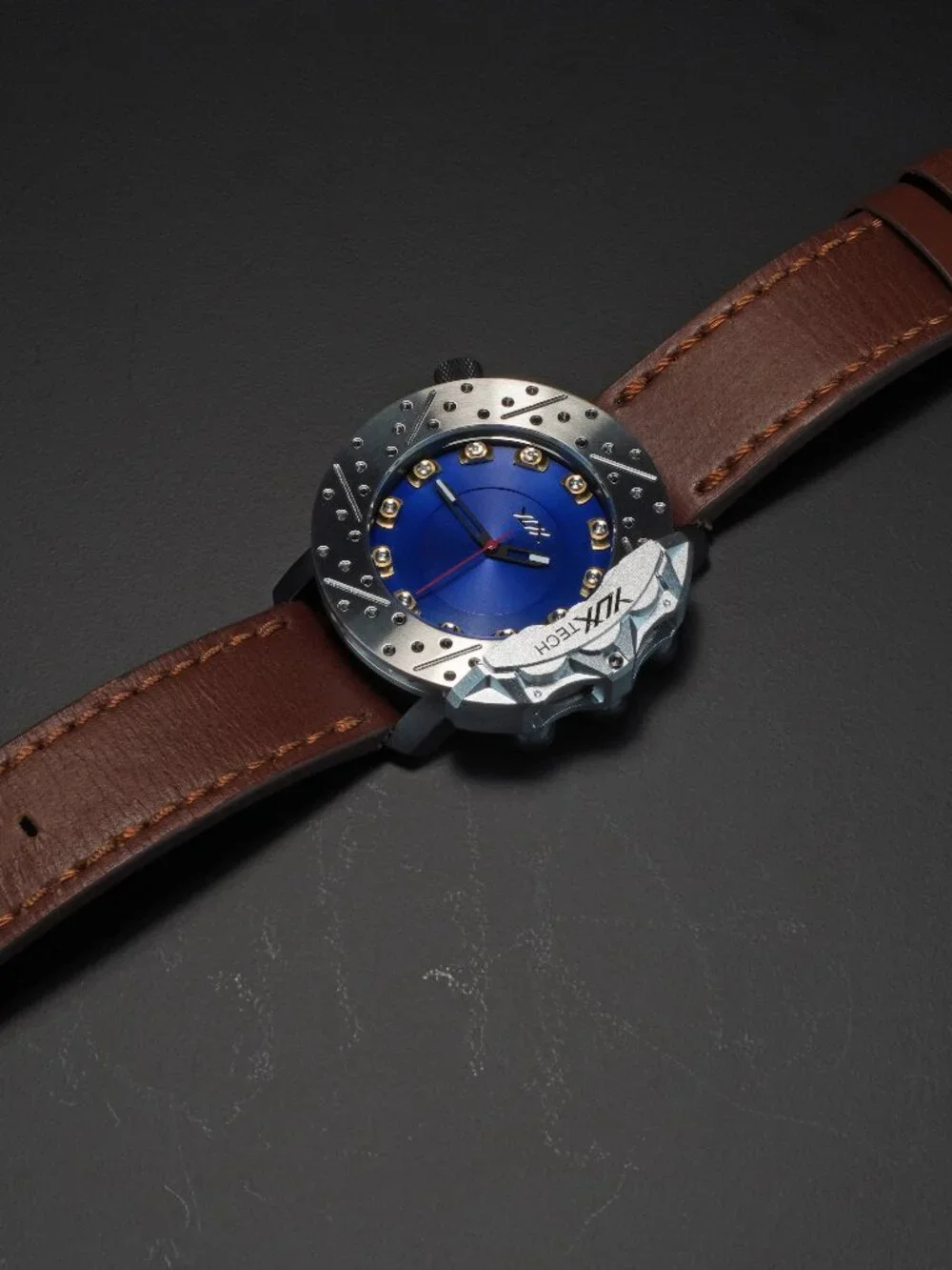 Men's Sport WristWatch Racing Style High performance Brake Disc watch